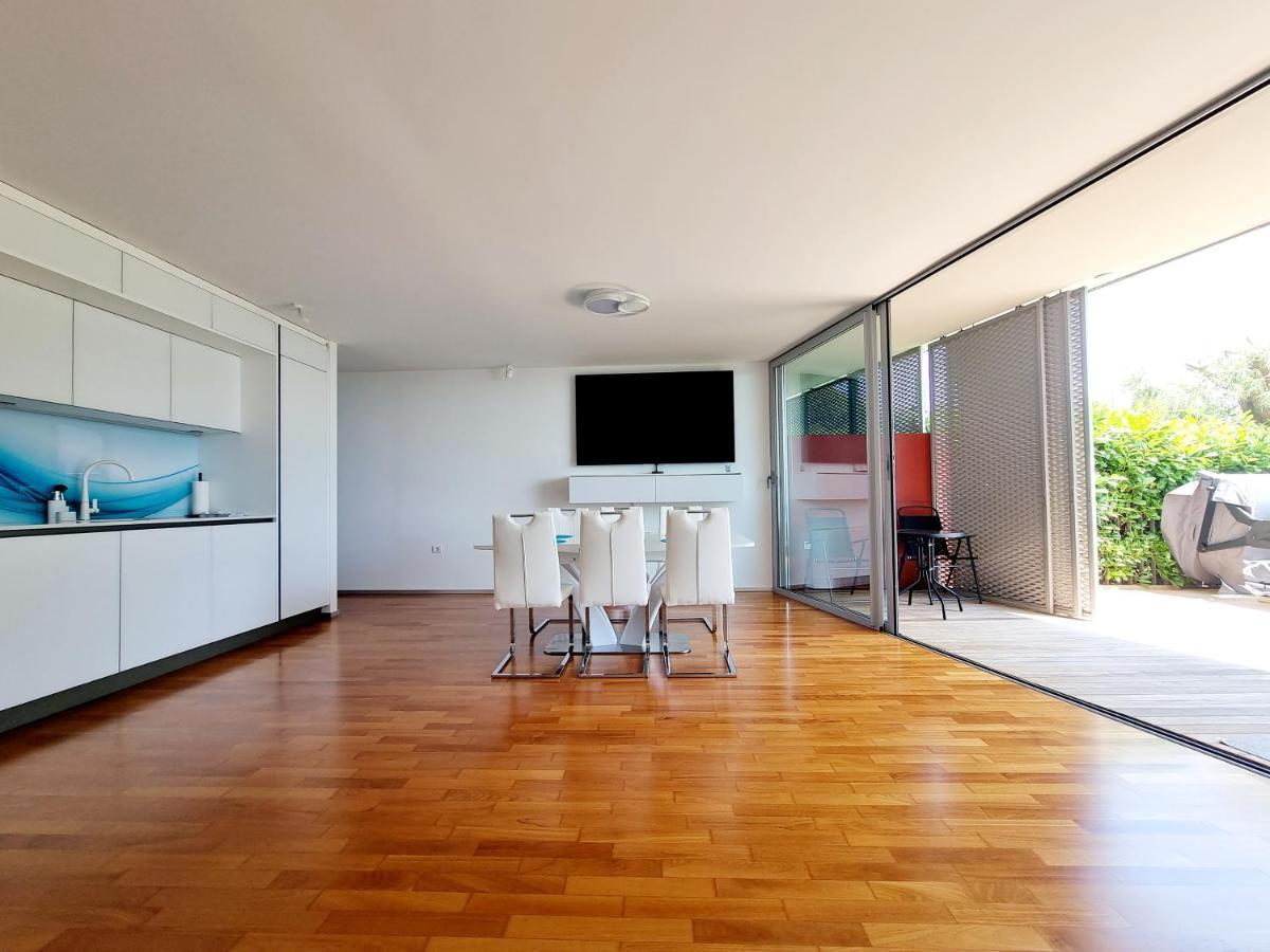 Vip Apartment Порторож Экстерьер фото